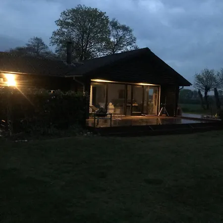 Dom wakacyjny Dejlig 150m Fra Privat *